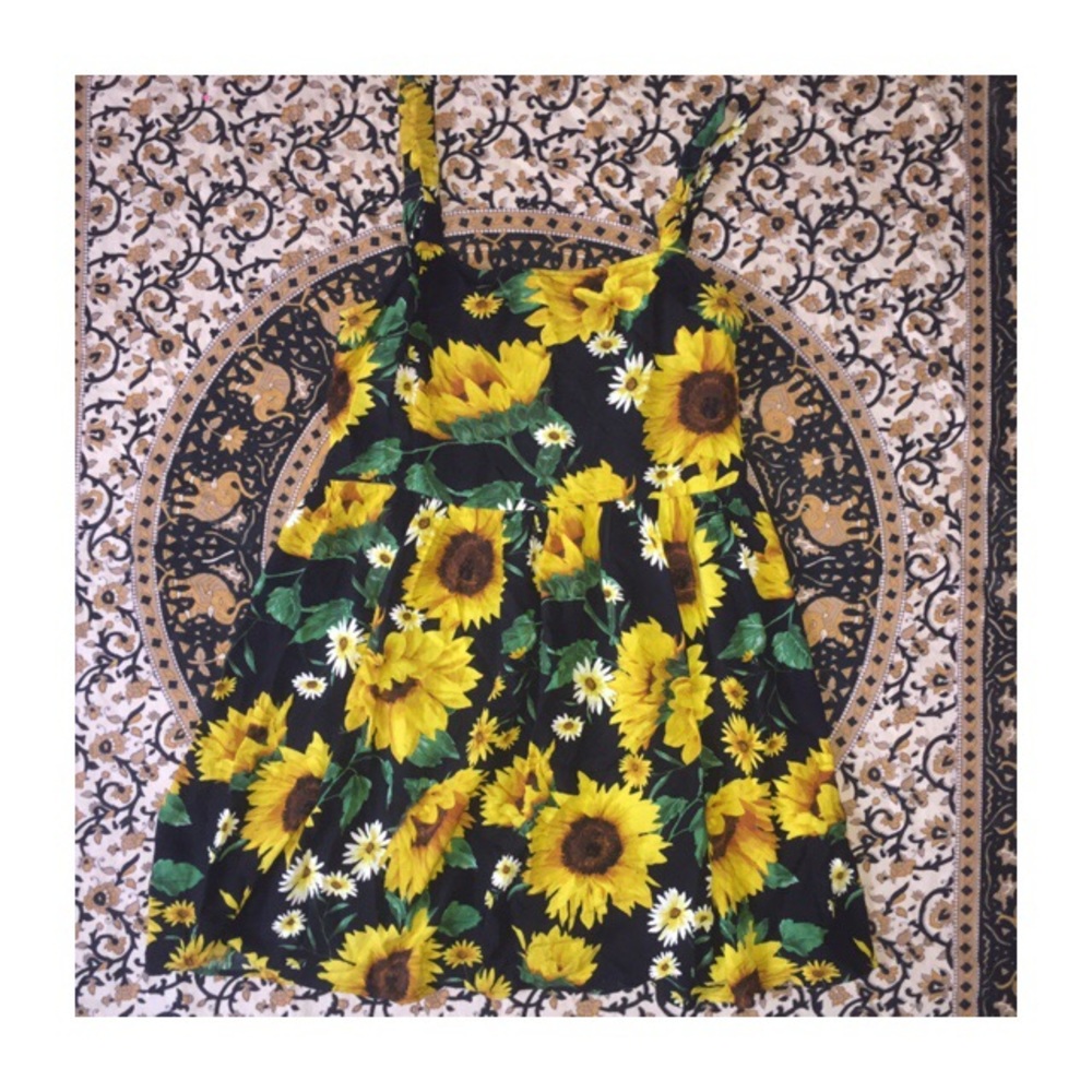 Sunflower dress 🌻